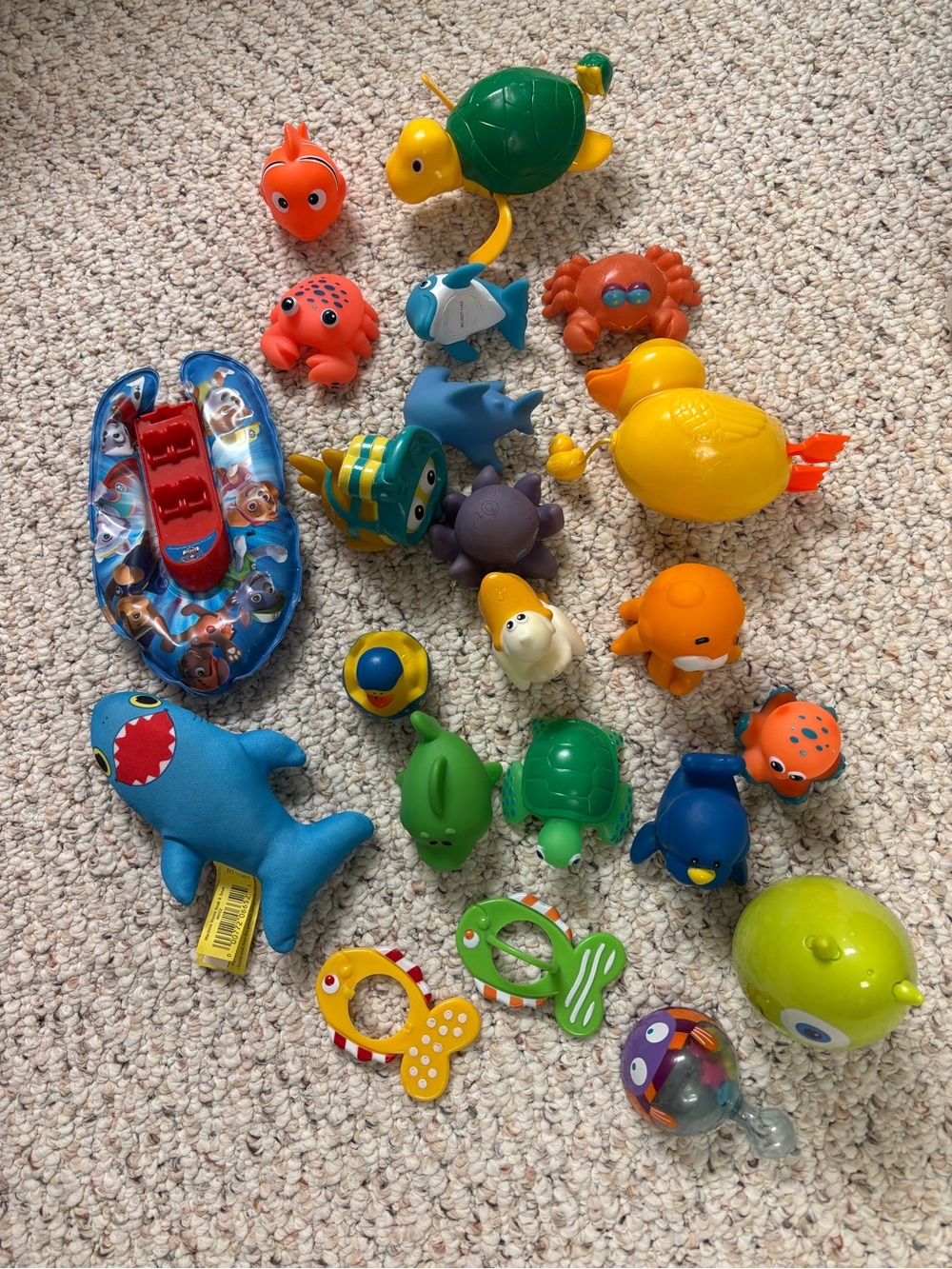 Assorted Kids Bath Toy Set - Bright Multi-Color